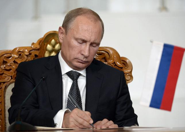 Владимир Путин подписал закон об ипотечных каникулах